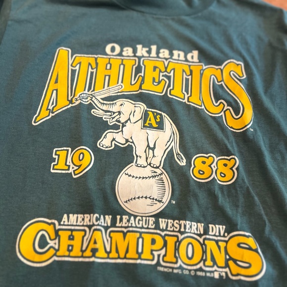 Authentic rare 1988 Oakland Athletics wold series championship t shirt - Picture 2 of 4